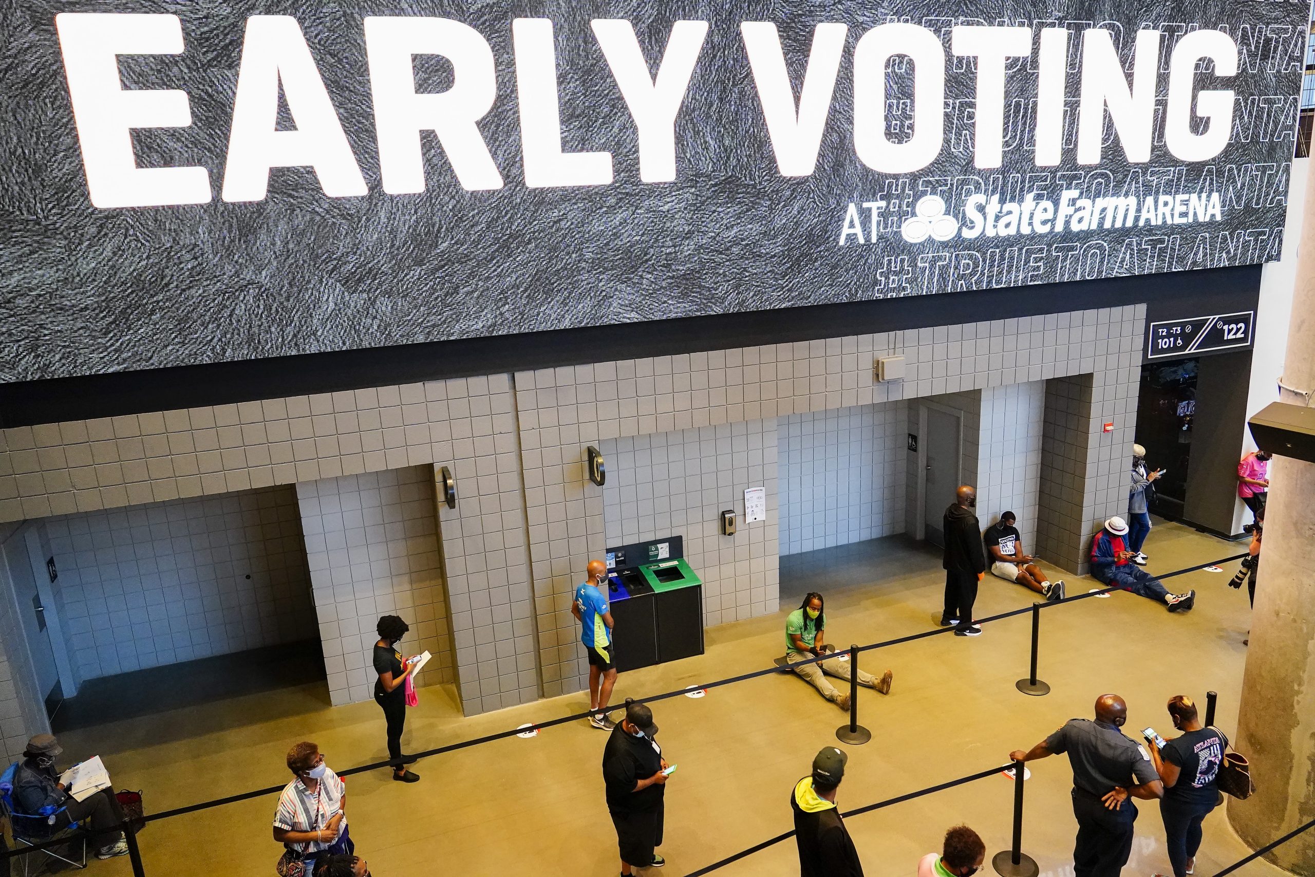2020 election: Atlanta Hawks turn State Farm Arena into voting station
