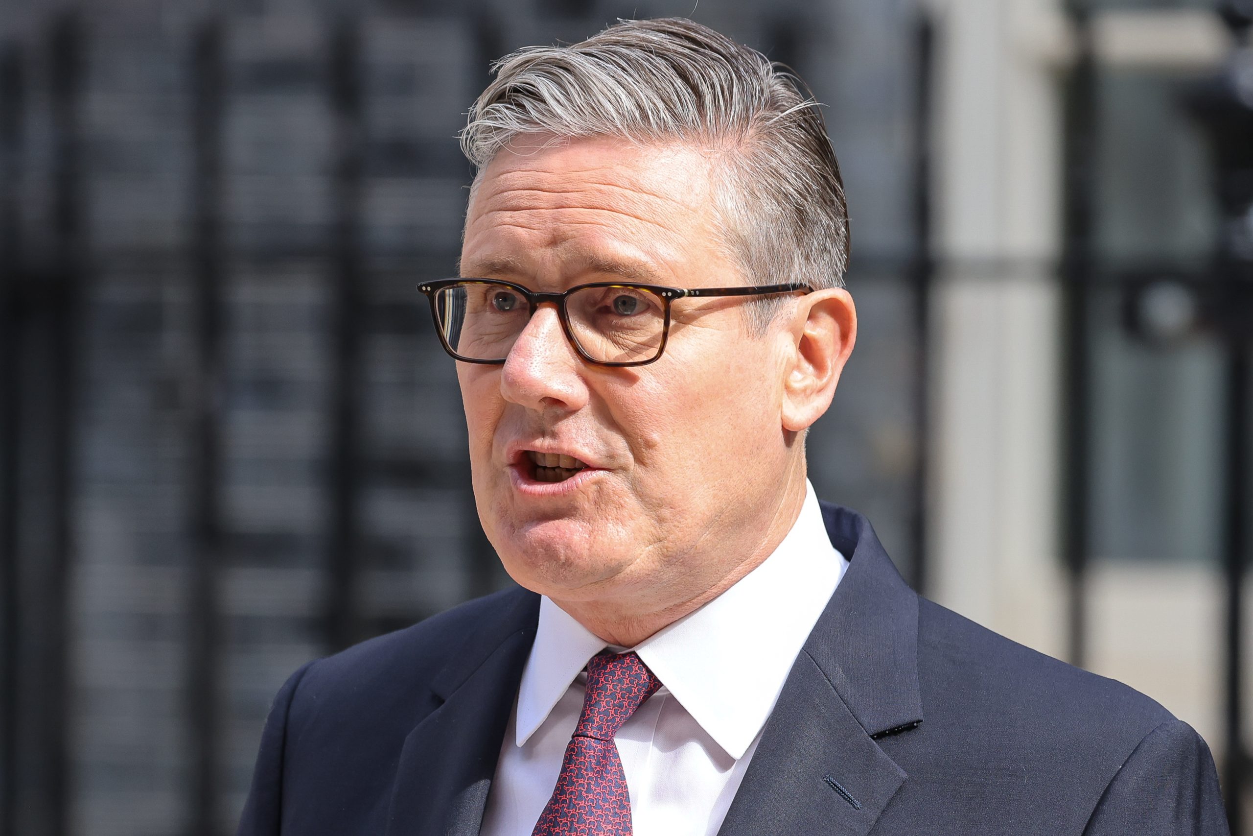 British Prime Minister Resigns, Successor Elected in By-Election